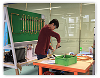 見習技術員勝出「2016香港青年技能大賽」
Technician Trainees Win in 
WorldSkills Hong Kong Competition 2016